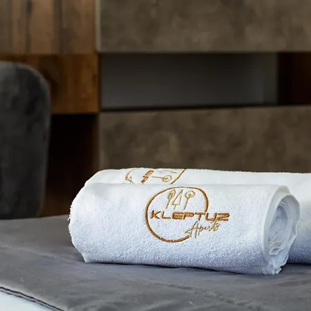 Lägenhet Kleptuzaparts