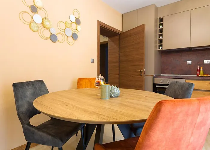 Kleptuzaparts Lägenhet